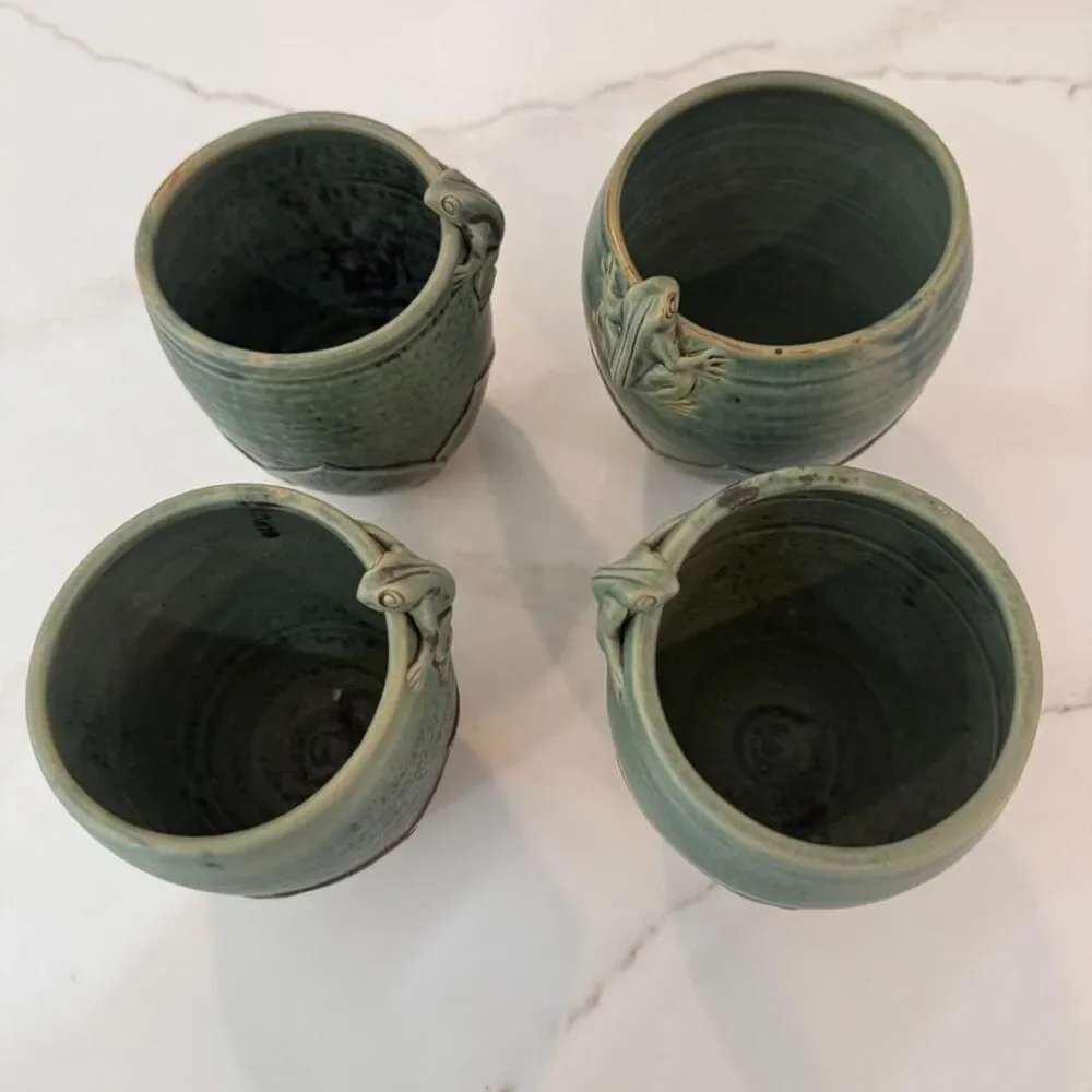 4x Green handmade ceramic frog cups